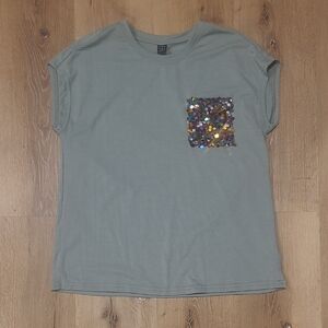 SHEIN Sage Green Short Sleeve Tee with Multicolor Sequin Pocket